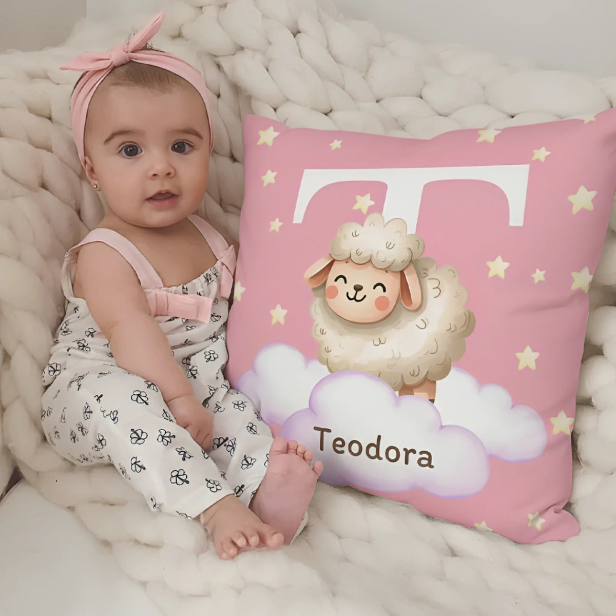 Pernă personalizată pentru copii, cu nume propriu – animale drăguțe2